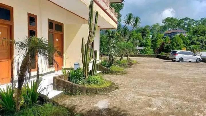 Villa Puncak Resort Cikundul エクステリア 写真