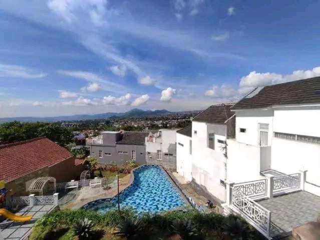 Villa Puncak Resort Cikundul エクステリア 写真